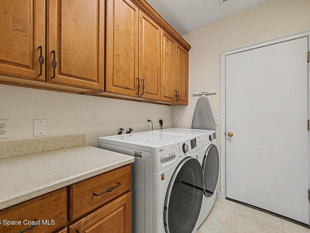 811 Glen Abbey Way, Melbourne, FL 32940