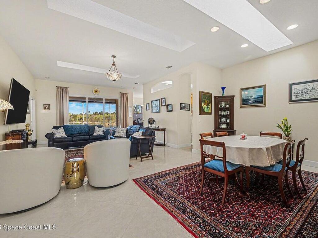811 Glen Abbey Way, Melbourne, FL 32940