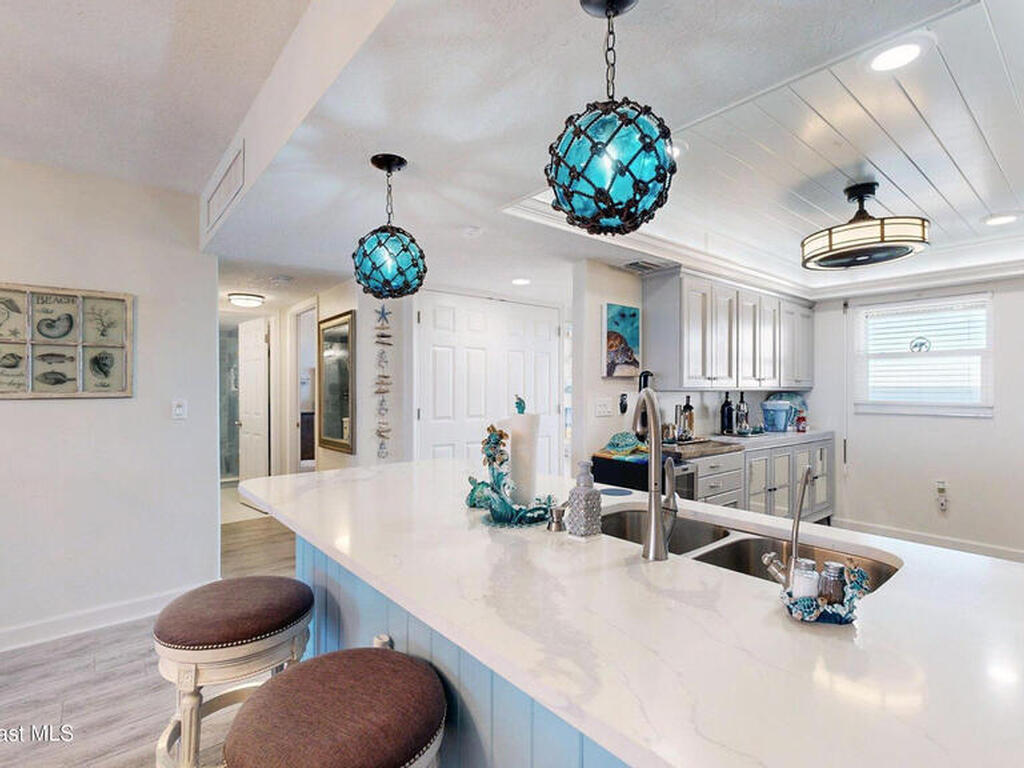 2815 S Atlantic Avenue, Cocoa Beach, FL 32931