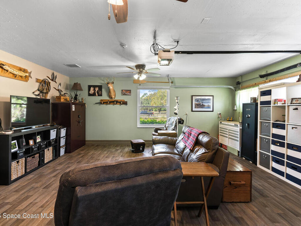 1985 Flashy Lane, Malabar, FL 32950