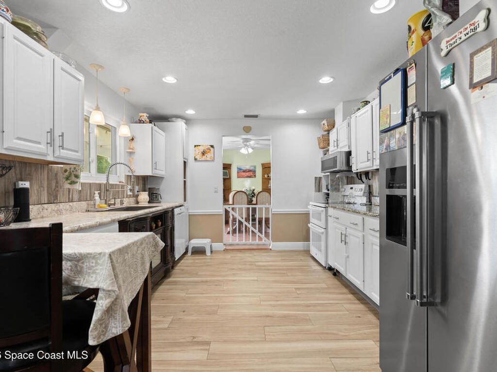 1985 Flashy Lane, Malabar, FL 32950