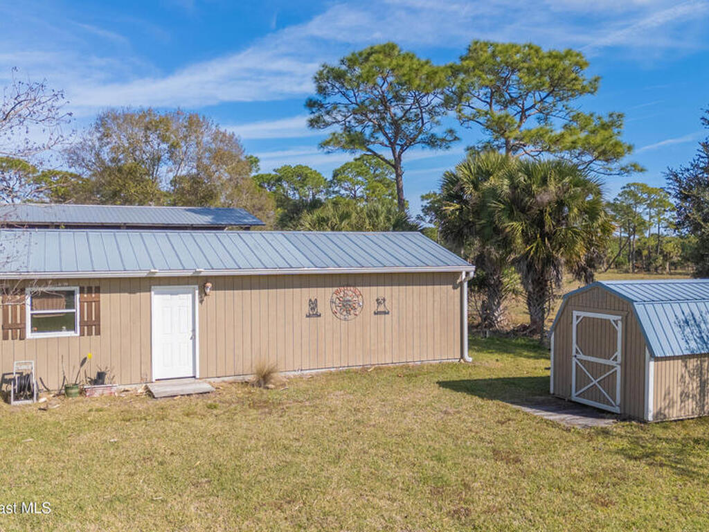 1985 Flashy Lane, Malabar, FL 32950