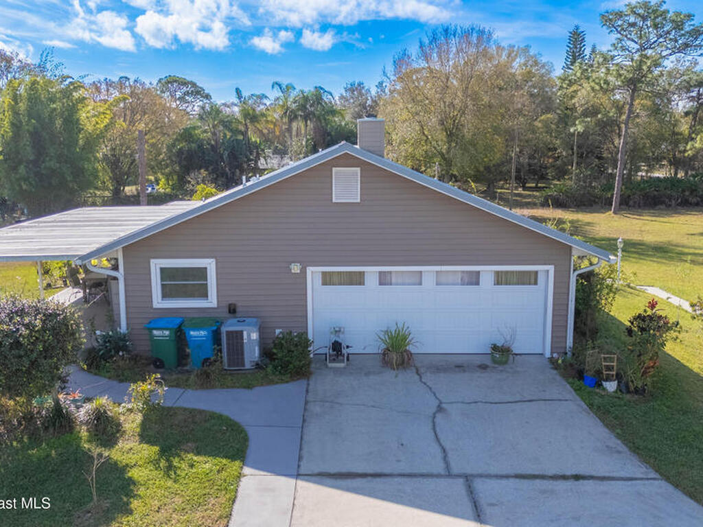 1985 Flashy Lane, Malabar, FL 32950