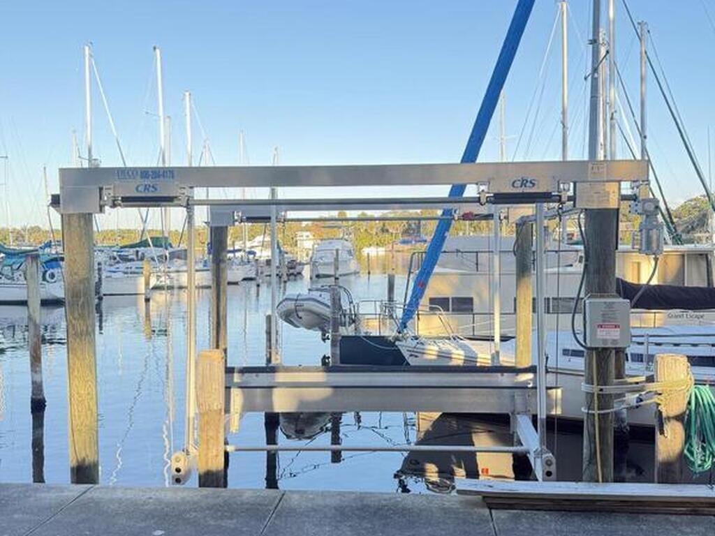 911 N Harbor City Boulevard, Melbourne, FL 32935