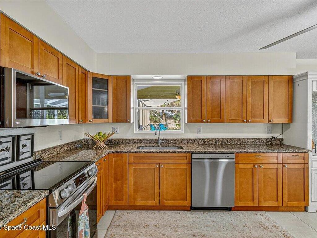 2007 Oak Street, Melbourne Beach, FL 32951