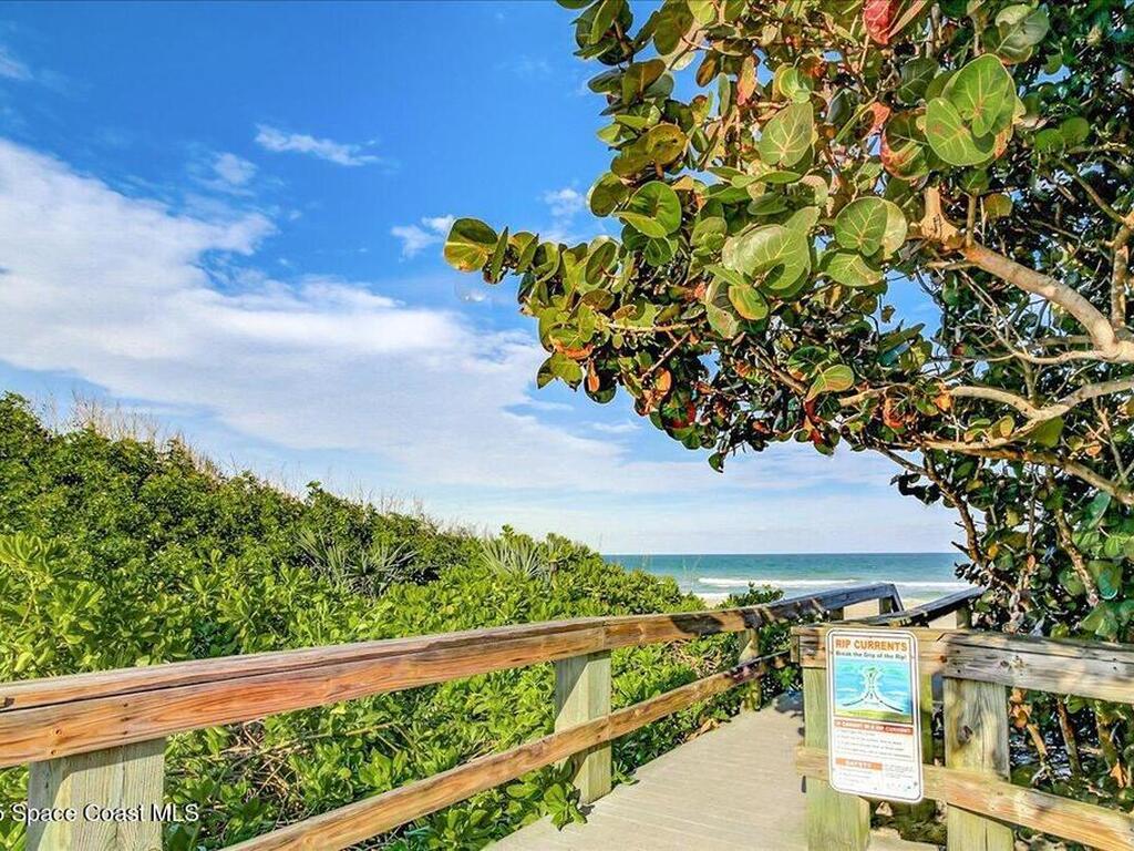 2007 Oak Street, Melbourne Beach, FL 32951