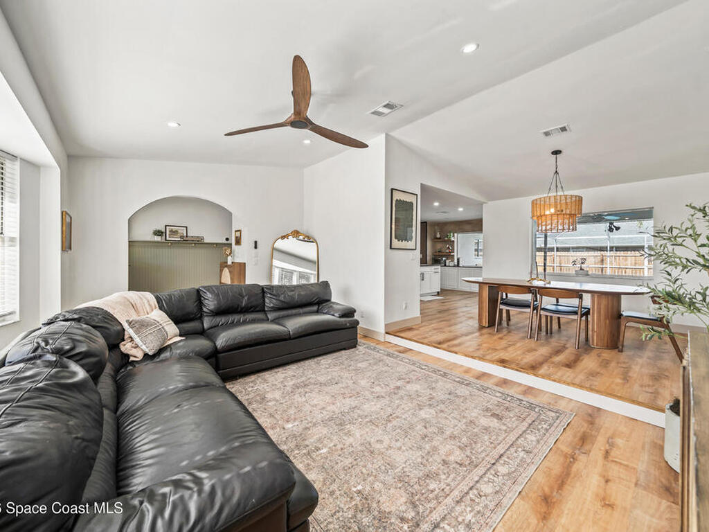 2054 Bottlebrush Drive, Melbourne, FL 32935