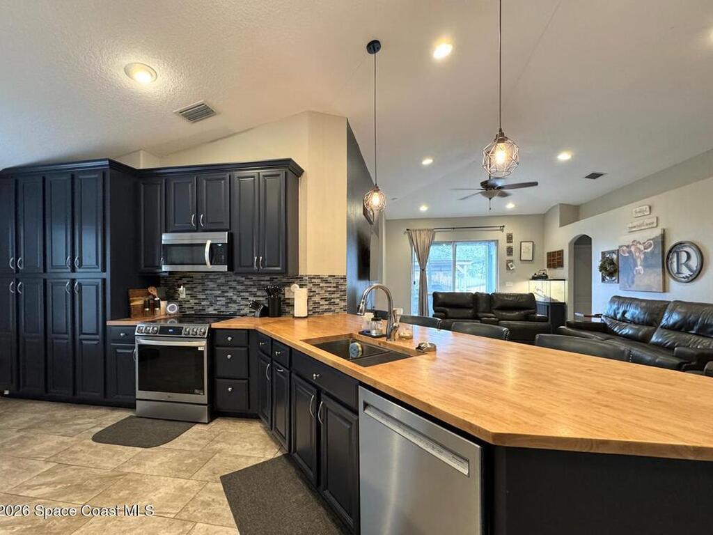 1482 Modoc Circle, Melbourne, FL 32934