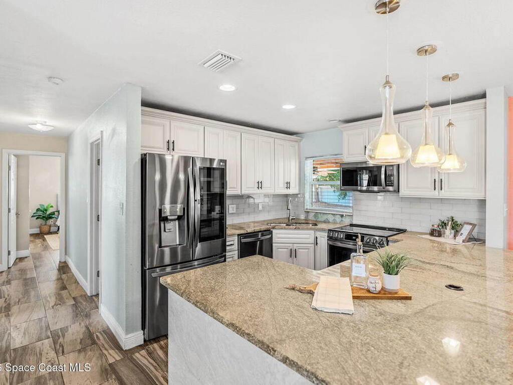 340 W Exeter Street, Satellite Beach, FL 32937