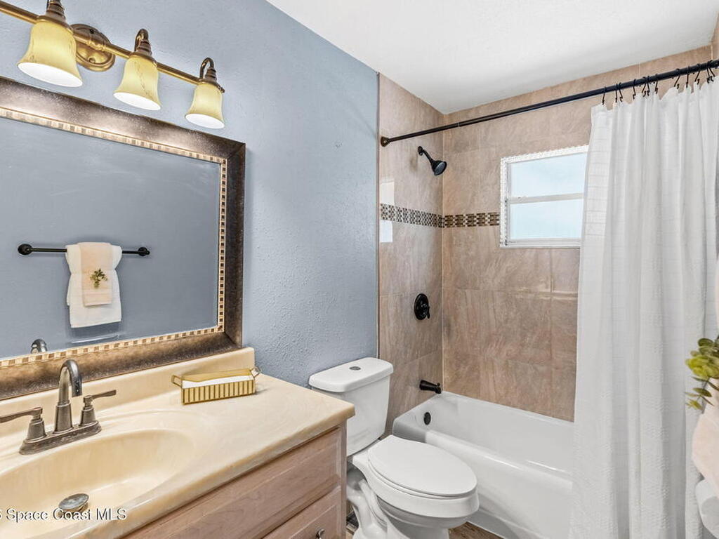 340 W Exeter Street, Satellite Beach, FL 32937