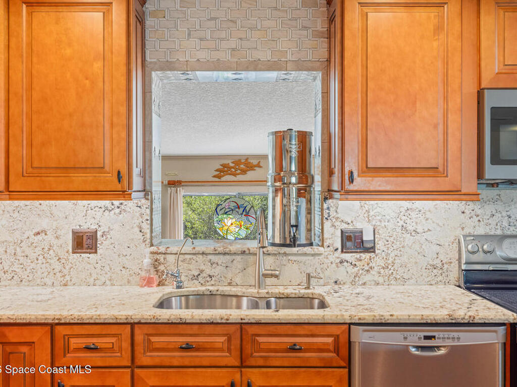 1210 Sun Circle, Melbourne, FL 32935