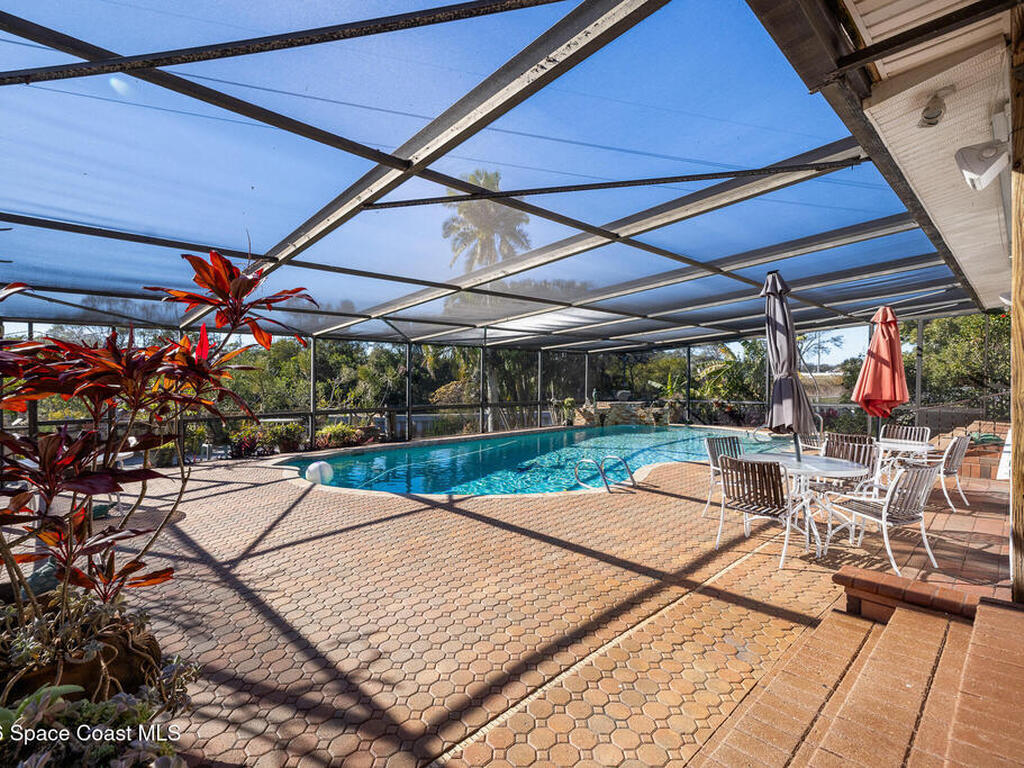 1210 Sun Circle, Melbourne, FL 32935