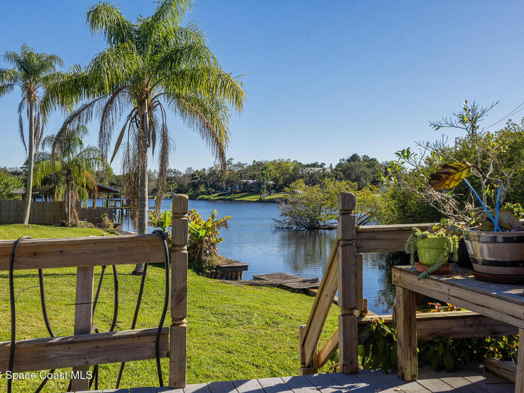 1210 Sun Circle, Melbourne, FL 32935