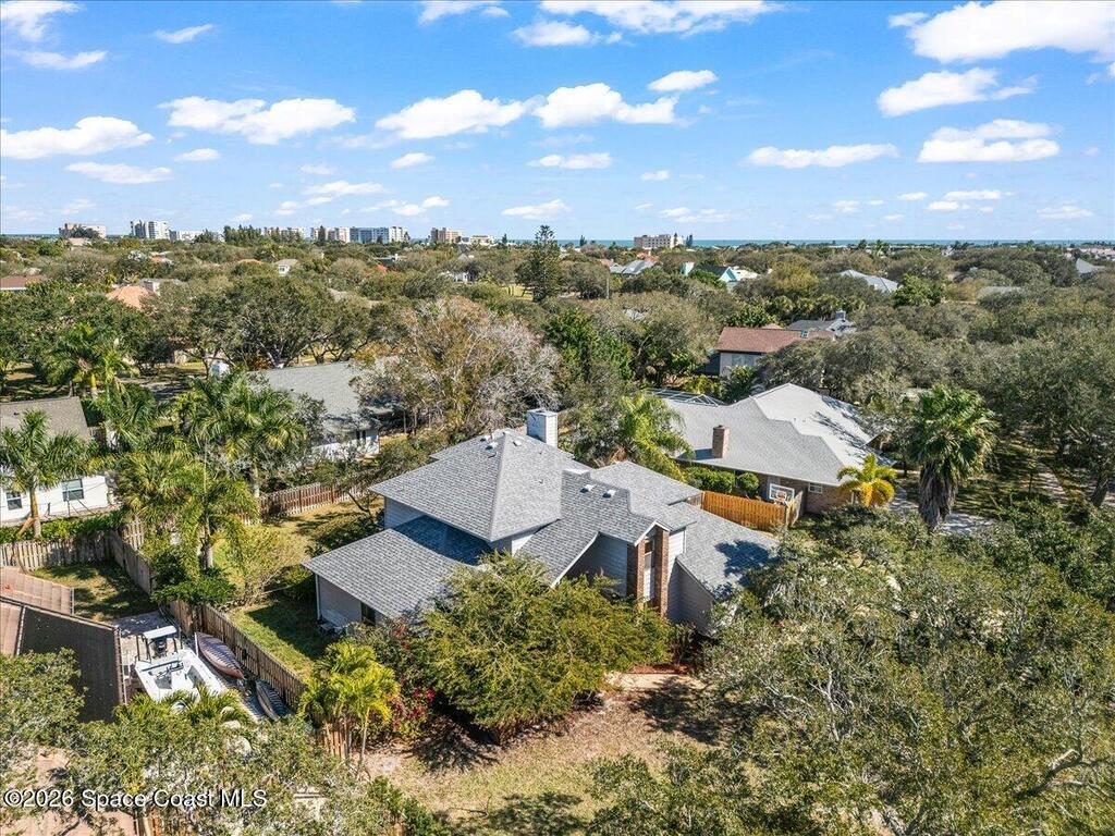 594 Hummingbird Drive, Indialantic, FL 32903