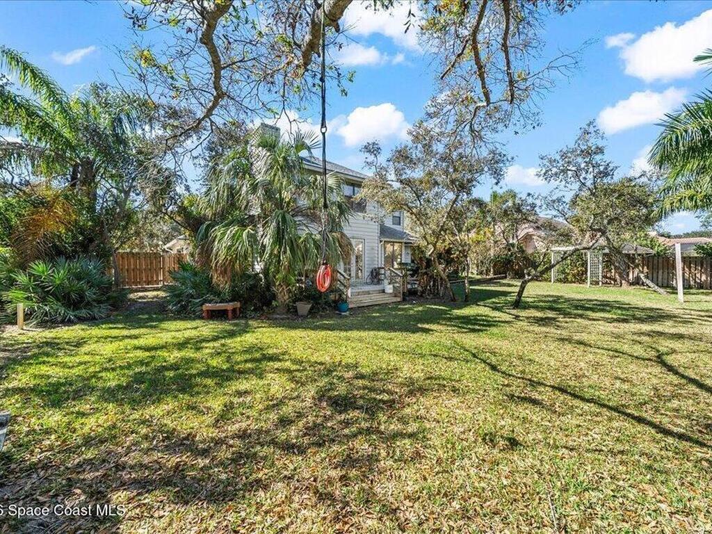 594 Hummingbird Drive, Indialantic, FL 32903