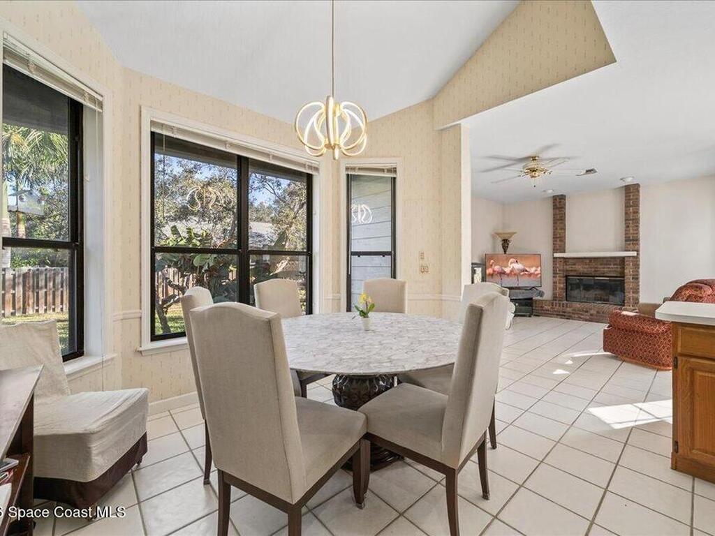 594 Hummingbird Drive, Indialantic, FL 32903