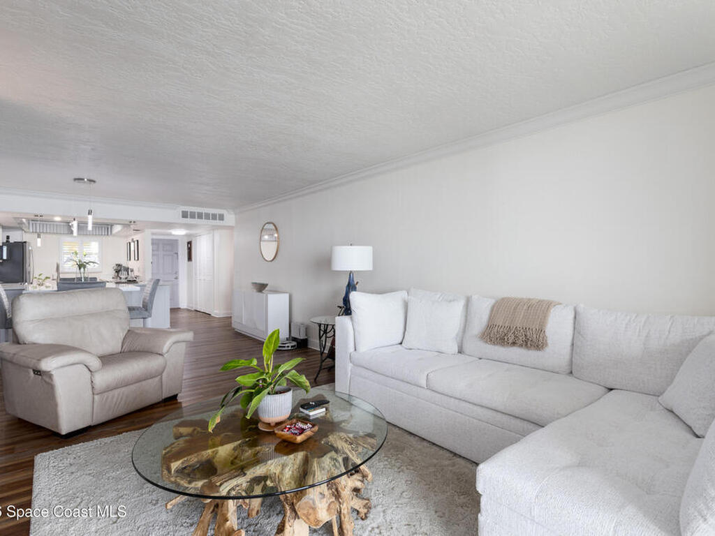 2815 S Atlantic Avenue, Cocoa Beach, FL 32931