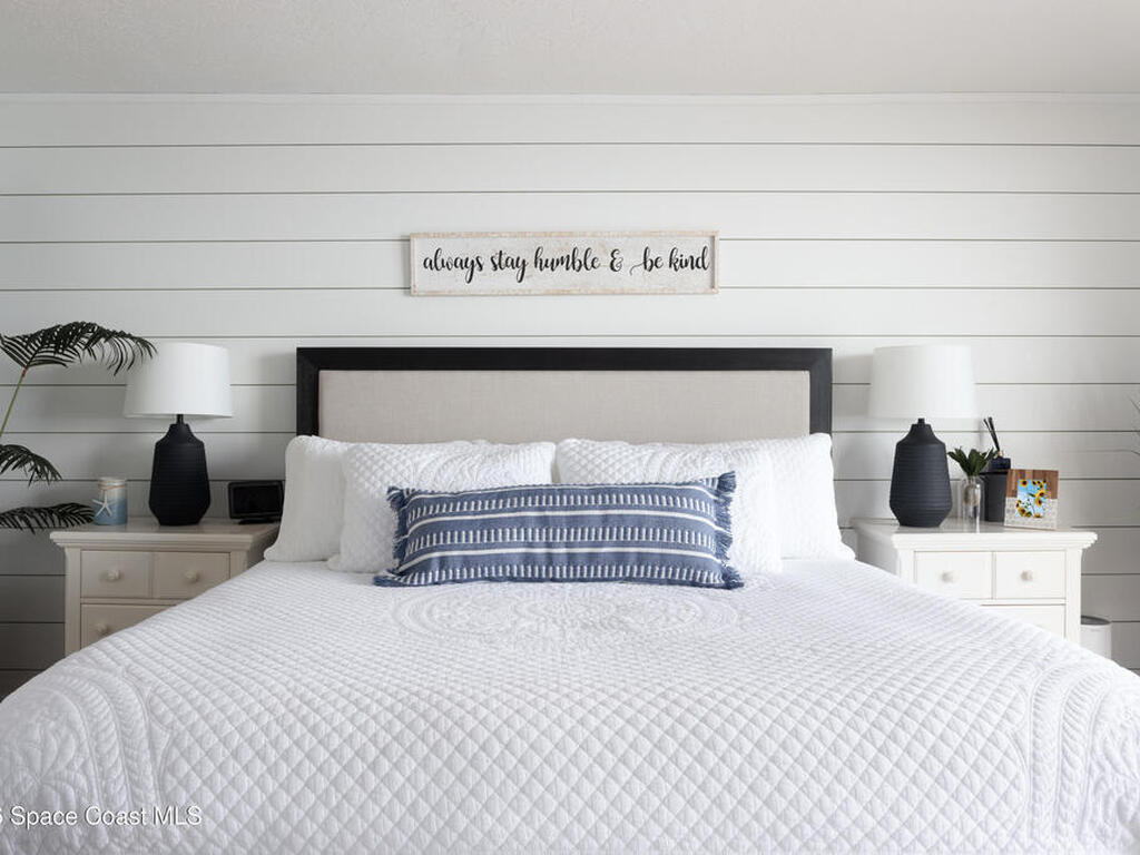 2815 S Atlantic Avenue, Cocoa Beach, FL 32931