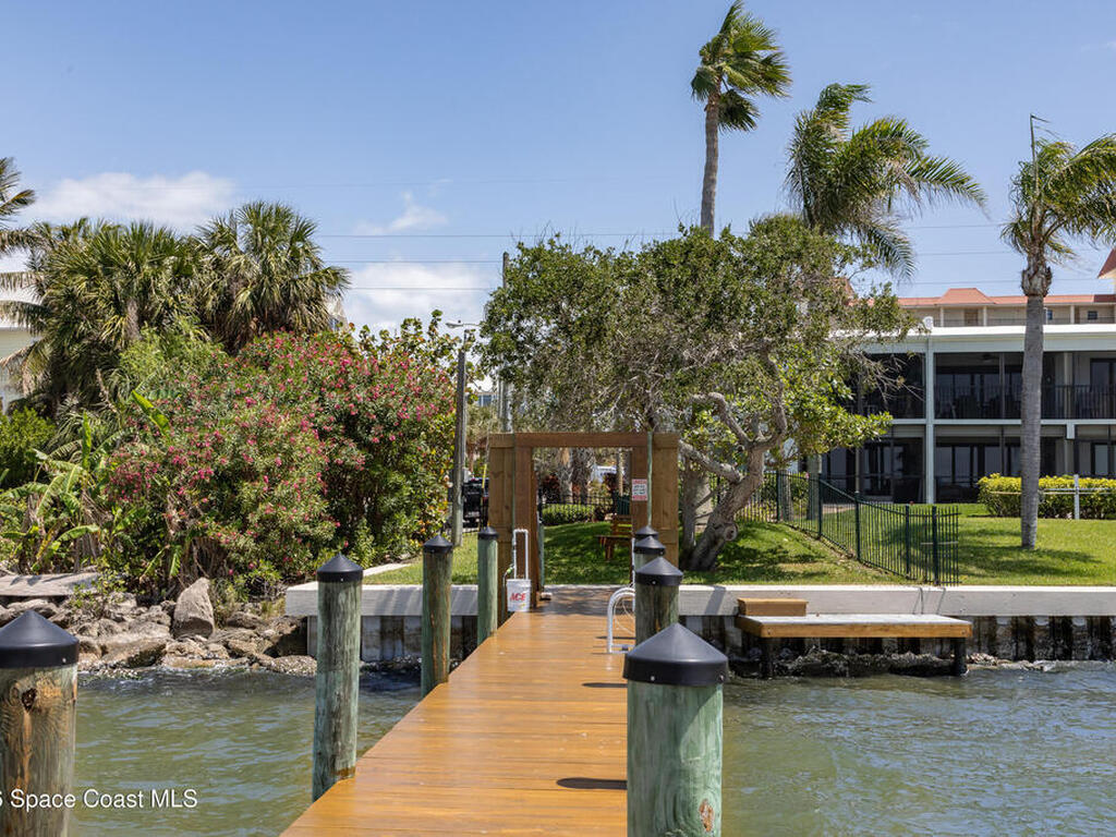 2815 S Atlantic Avenue, Cocoa Beach, FL 32931