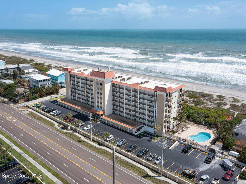 2815 S Atlantic Avenue, Cocoa Beach, FL 32931