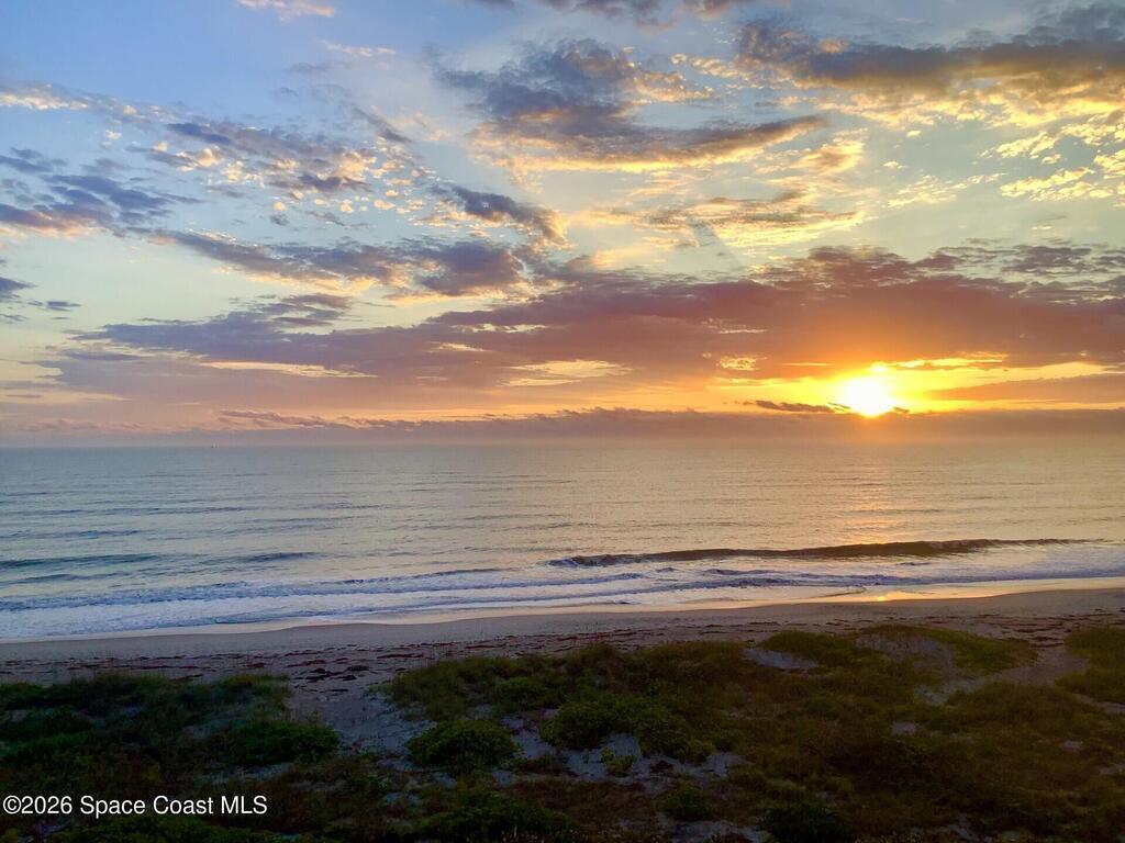 2815 S Atlantic Avenue, Cocoa Beach, FL 32931