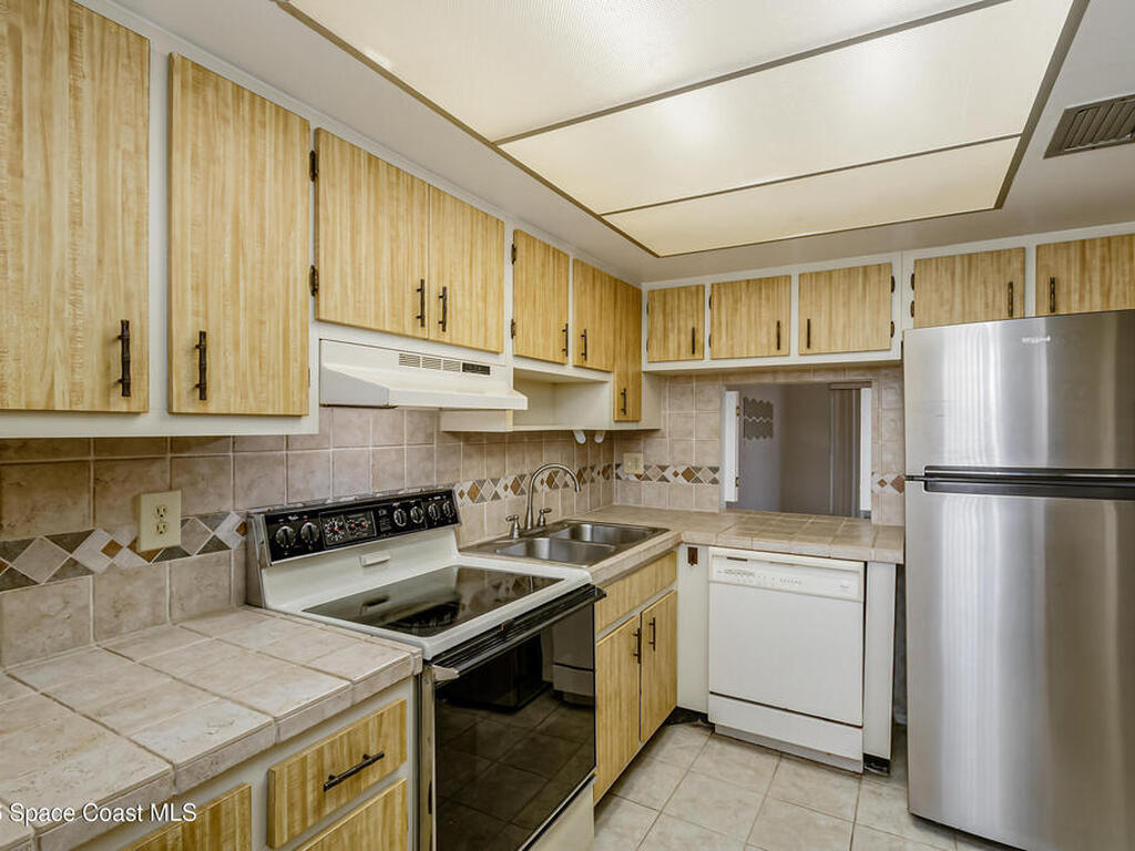 3150 N Harbor City Boulevard, Melbourne, FL 32935