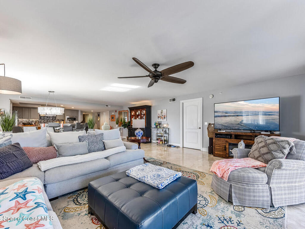 121 Lancha Circle, Satellite Beach, FL 32937