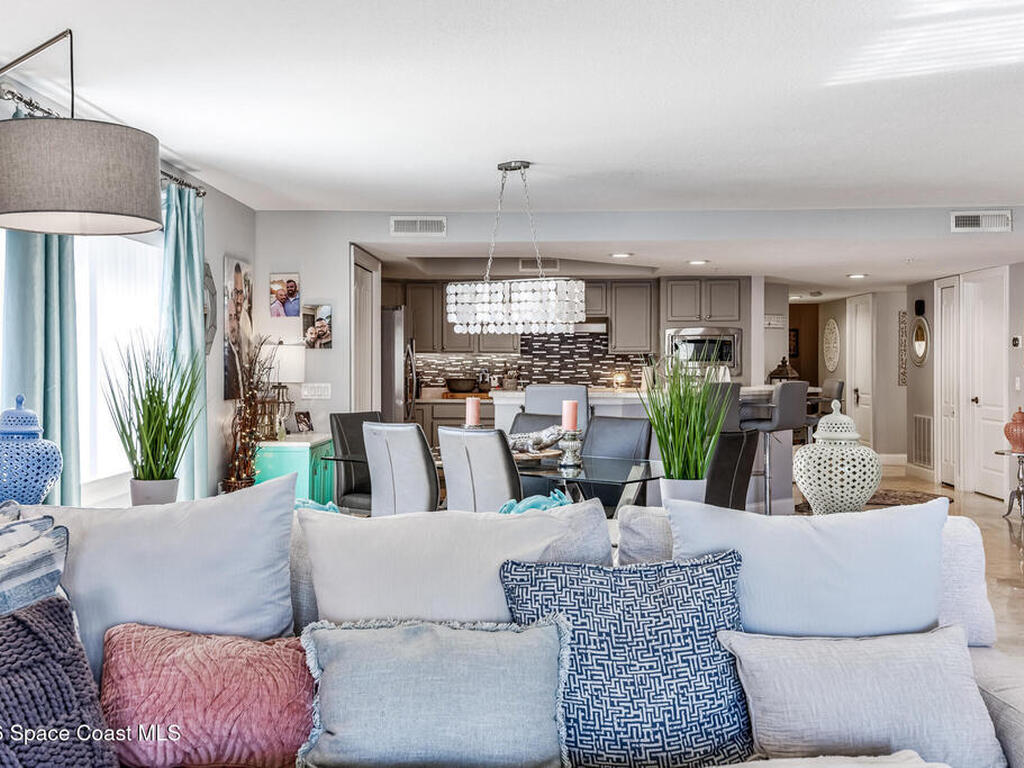 121 Lancha Circle, Satellite Beach, FL 32937