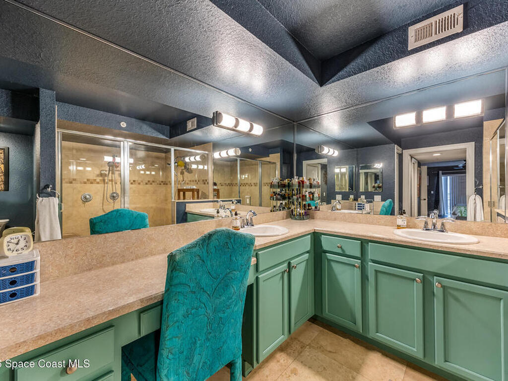 121 Lancha Circle, Satellite Beach, FL 32937