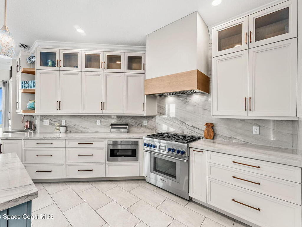 2189 Pineapple Avenue, Melbourne, FL 32935