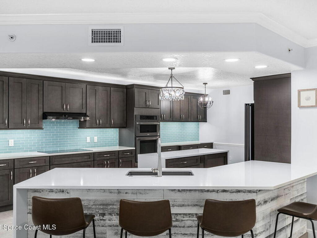 1095 Highway A1a, Satellite Beach, FL 32937