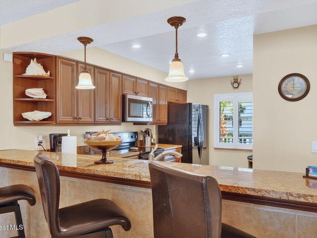 1050 N Atlantic Avenue, Cocoa Beach, FL 32931