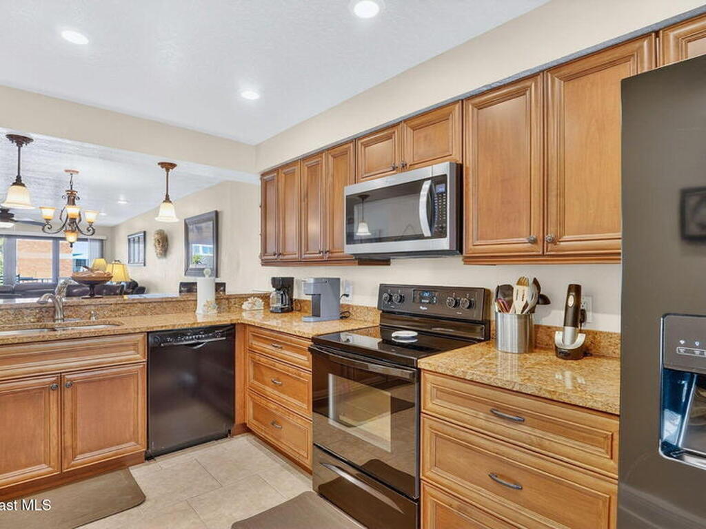 1050 N Atlantic Avenue, Cocoa Beach, FL 32931