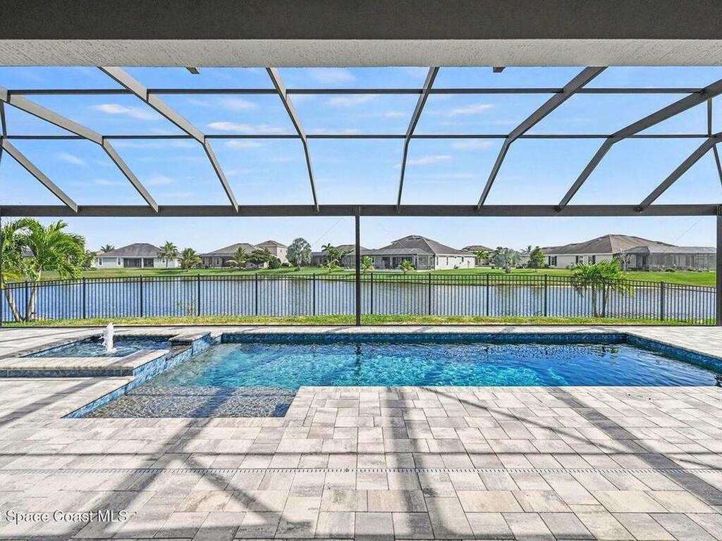 7661 Paragrass Avenue, Melbourne, FL 32940