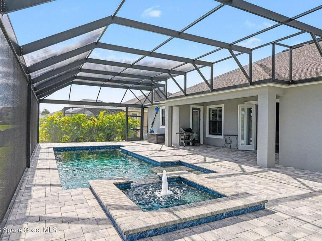 7661 Paragrass Avenue, Melbourne, FL 32940