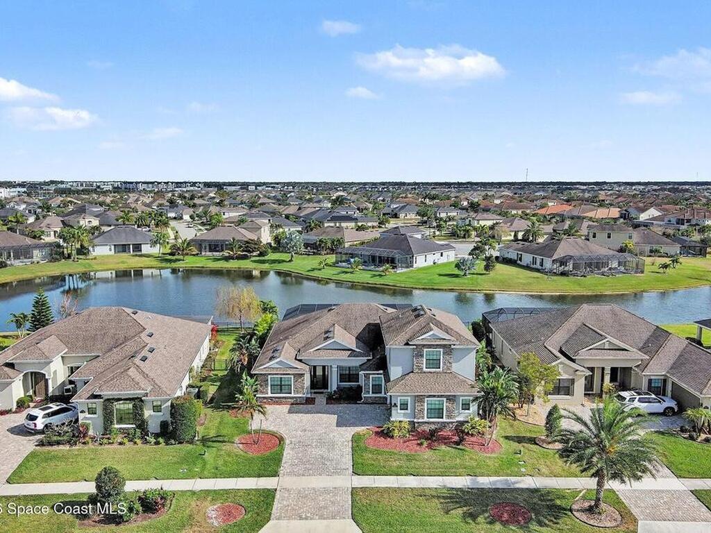 7661 Paragrass Avenue, Melbourne, FL 32940