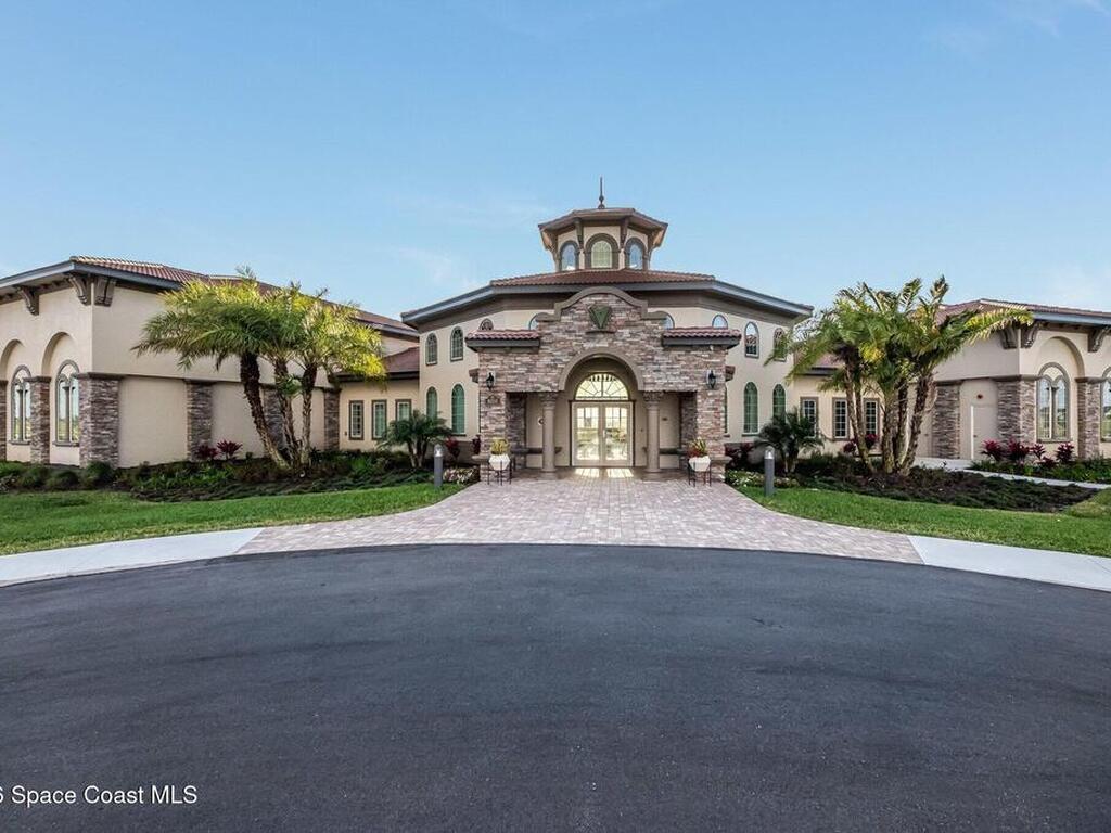 7661 Paragrass Avenue, Melbourne, FL 32940