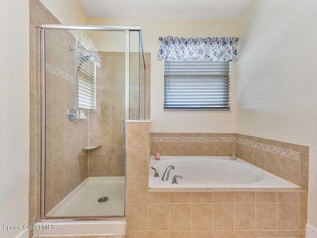 102 Salazar Lane, Sebastian, FL 32958