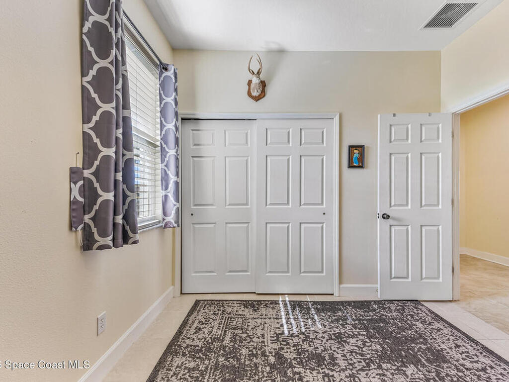102 Salazar Lane, Sebastian, FL 32958