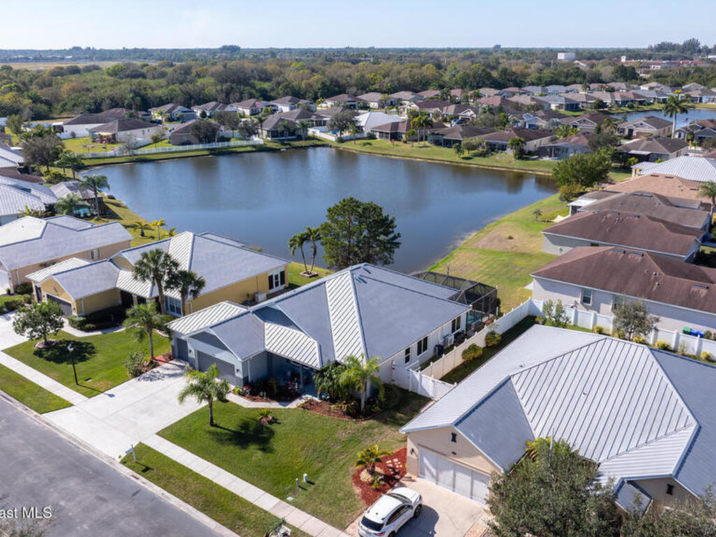102 Salazar Lane, Sebastian, FL 32958