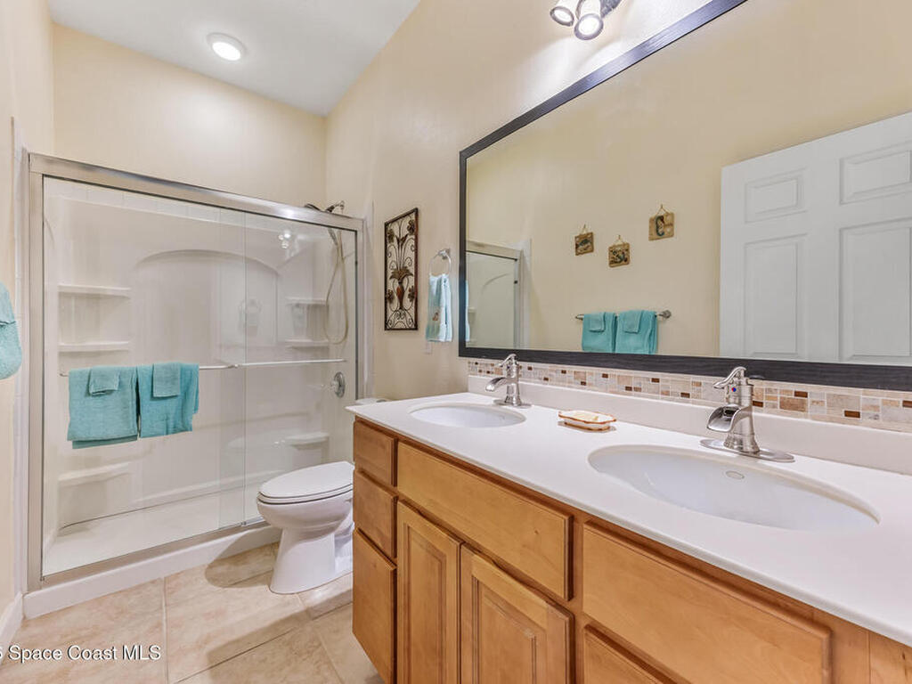 102 Salazar Lane, Sebastian, FL 32958