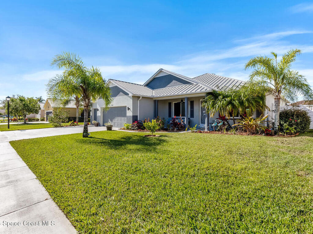 102 Salazar Lane, Sebastian, FL 32958