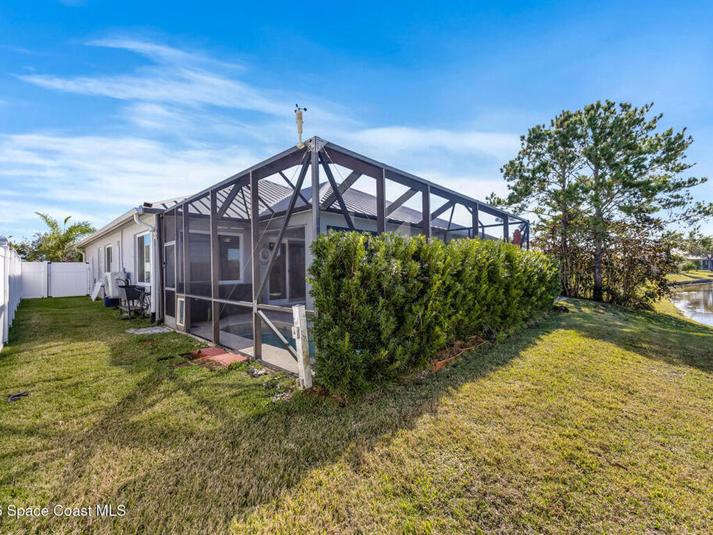 102 Salazar Lane, Sebastian, FL 32958
