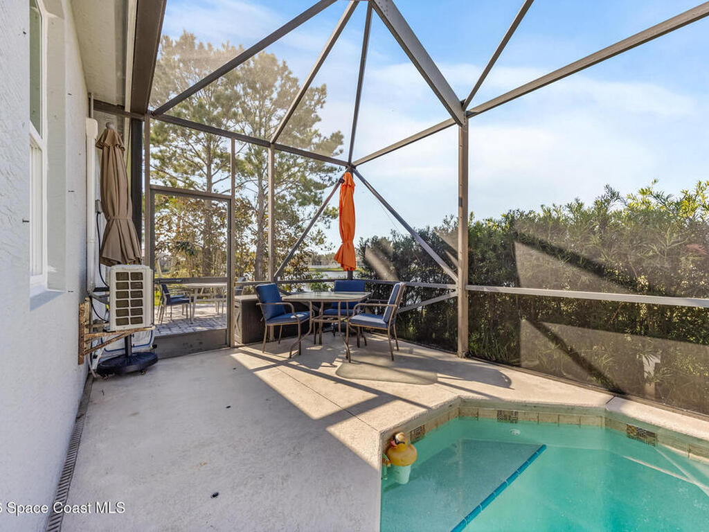 102 Salazar Lane, Sebastian, FL 32958