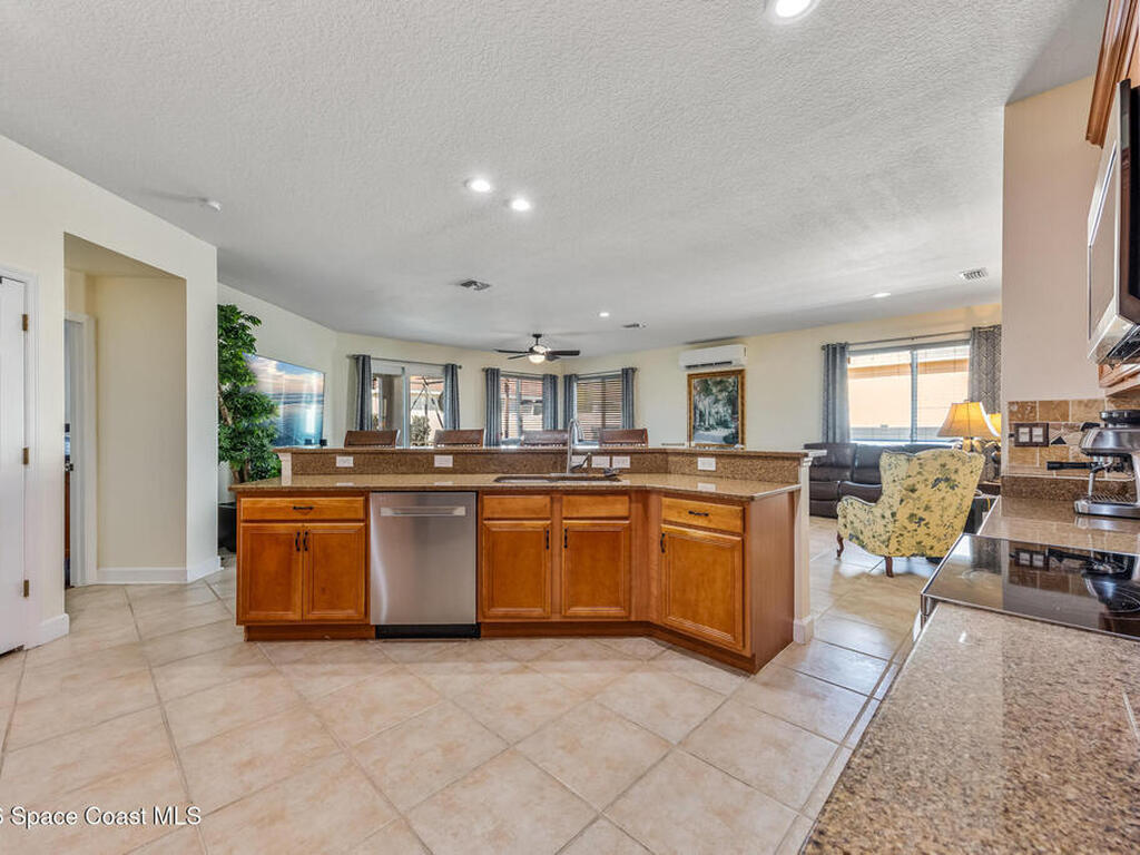 102 Salazar Lane, Sebastian, FL 32958