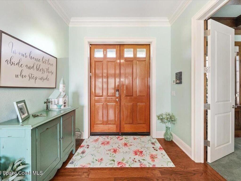 2555 S Tropical Trail, Merritt Island, FL 32952