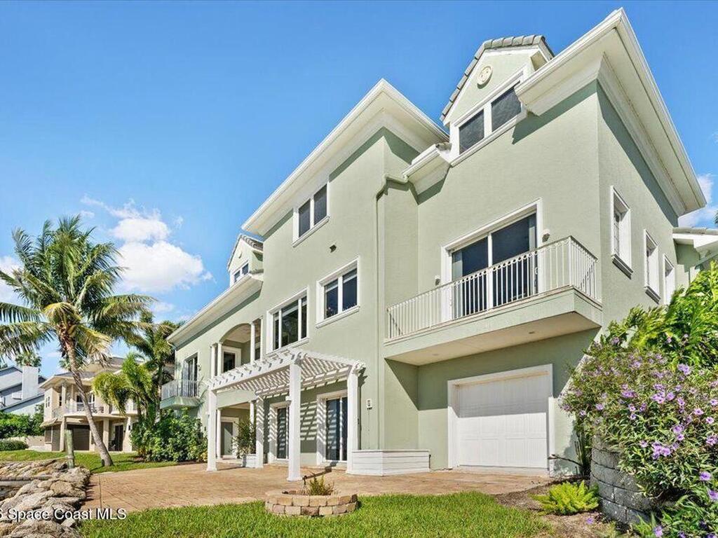 2555 S Tropical Trail, Merritt Island, FL 32952