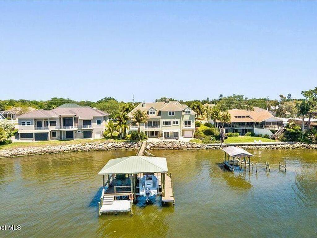 2555 S Tropical Trail, Merritt Island, FL 32952