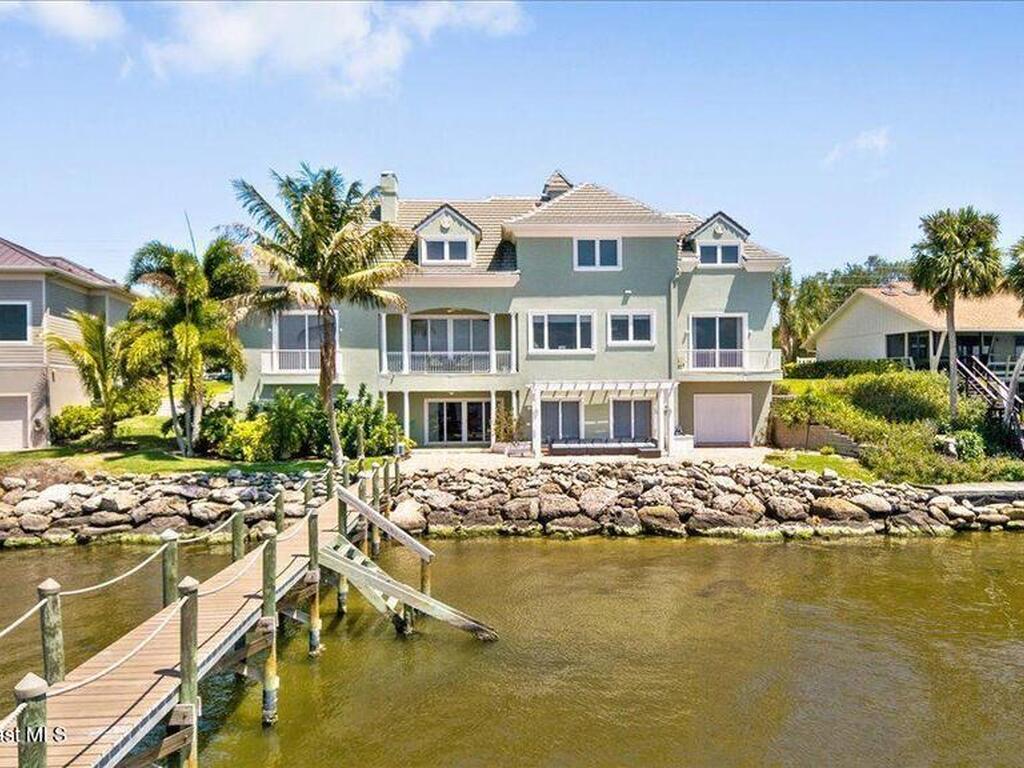 2555 S Tropical Trail, Merritt Island, FL 32952