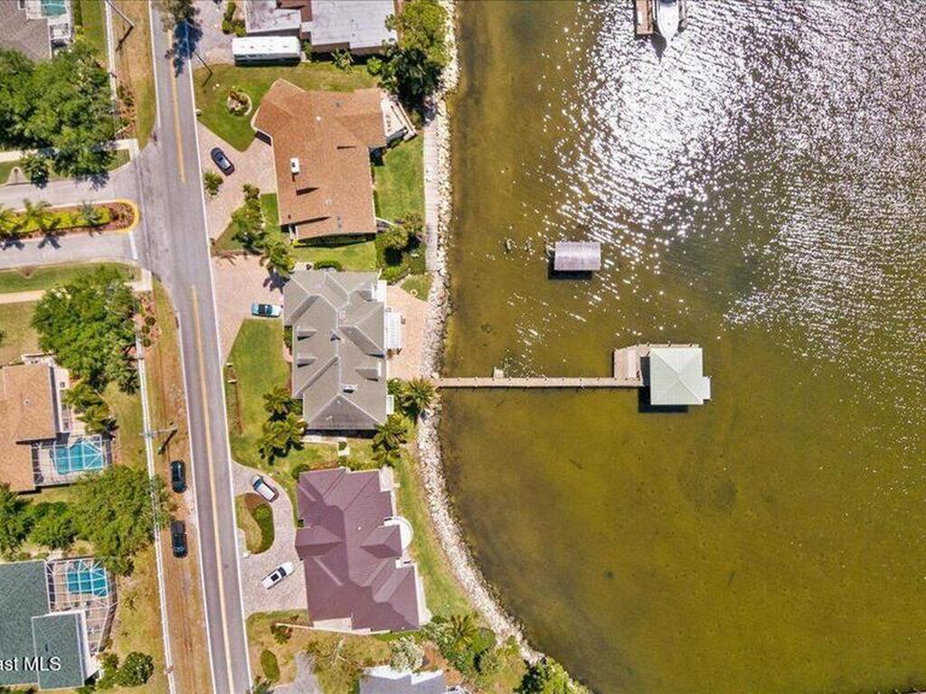 2555 S Tropical Trail, Merritt Island, FL 32952